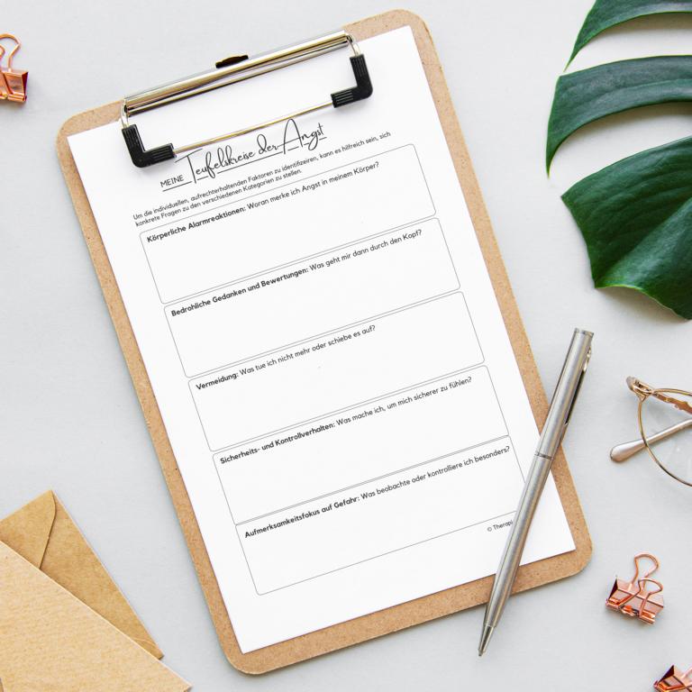 Arbeitsblätter „Teufelskreise der Angst“ zur Psychoedukation und Verhaltensanalyse bei Angststörungen. Das Material zeigt die zentralen aufrechterhaltenden Faktoren wie bedrohliche Gedanken, Vermeidung, körperliche Alarmreaktionen, Aufmerksamkeitsfokus auf Gefahr sowie Sicherheits- und Kontrollverhalten und eignet sich für die kognitive Verhaltenstherapie bei Panikstörung, sozialer Angst und generalisierter Angststörung.